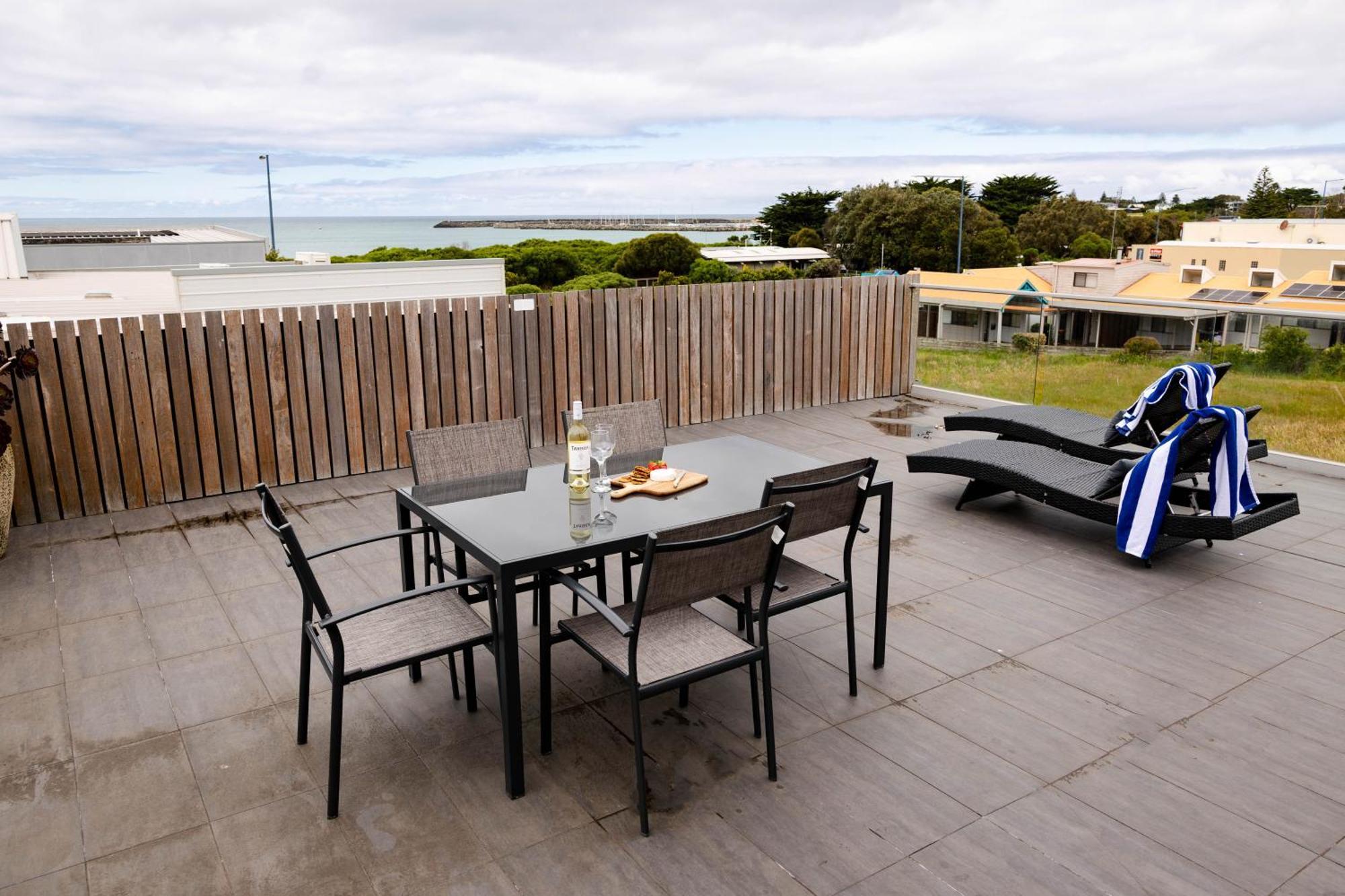 The Apollo Apollo Bay Exterior foto